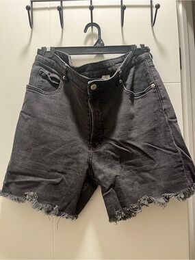 H&M 90s cutoff shorts